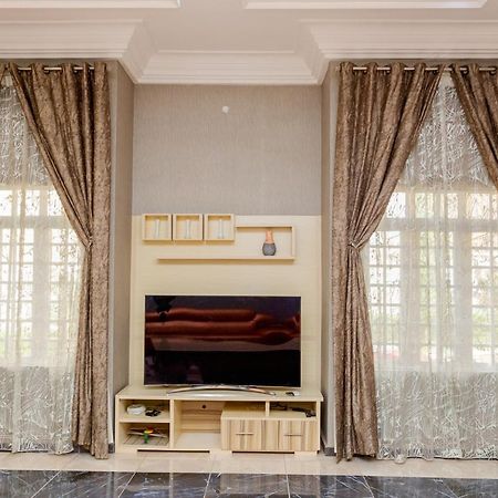 Akingston Residence Ibadan Exterior photo